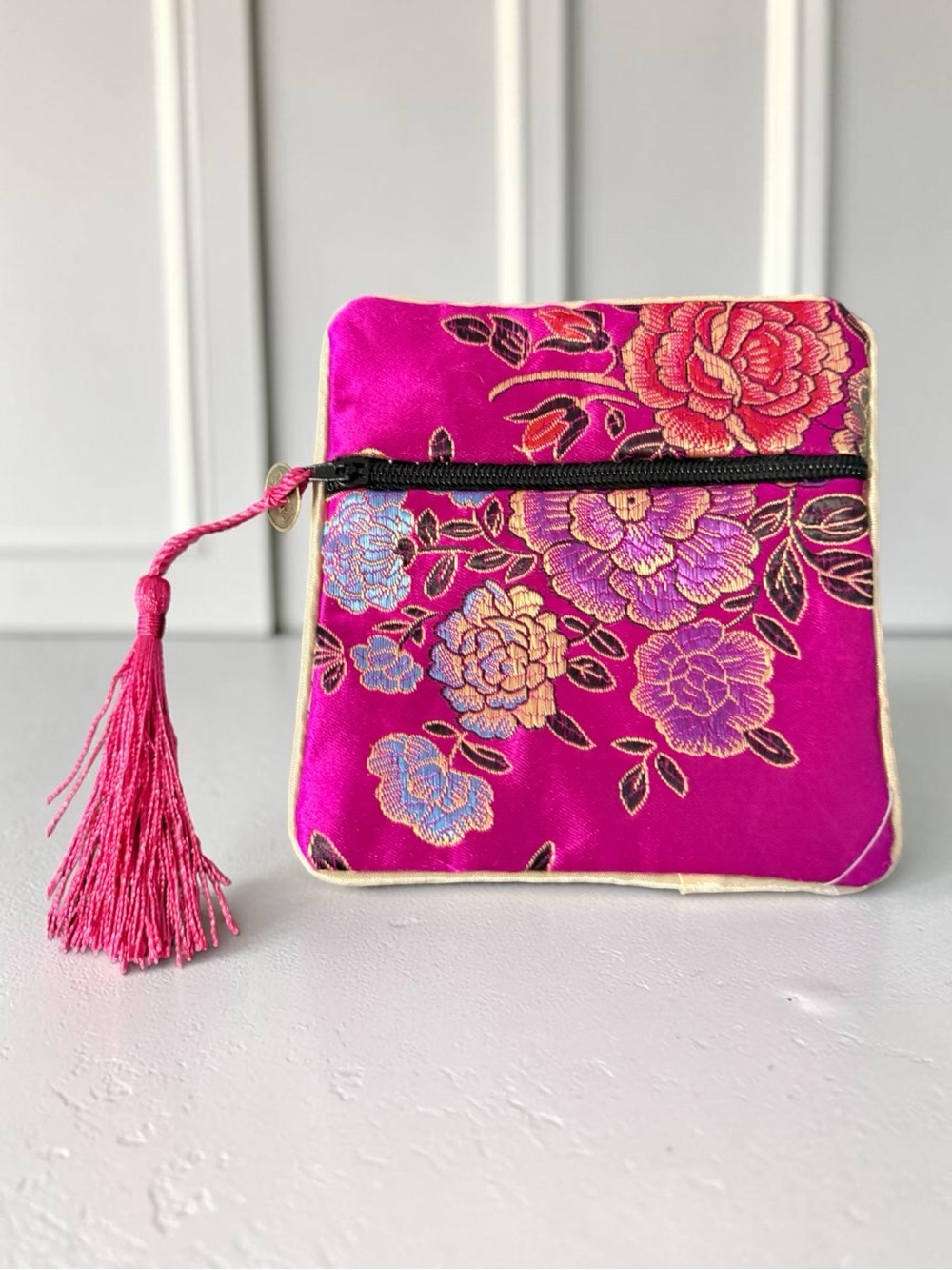 Pink Floral Embroidered Women's Clutch Coin bag